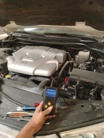 تعویض باتری خودرو در اصفهان